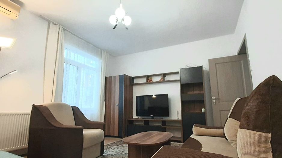 Închiriez apartament 2 camere renovat Primăverii Str Jean Monnet - Poză 2