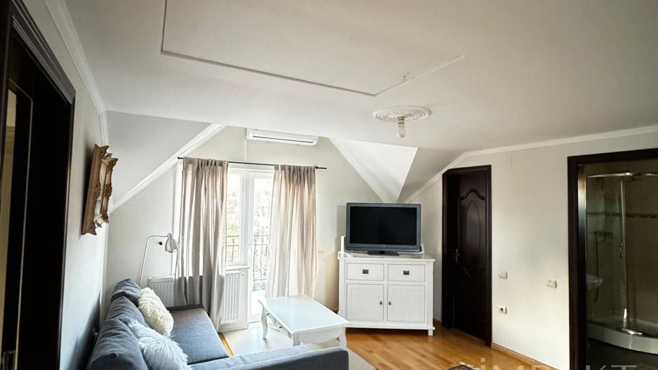 Casa individuala cu 5 camere si gradina in Colonia Sopor - Poză 8