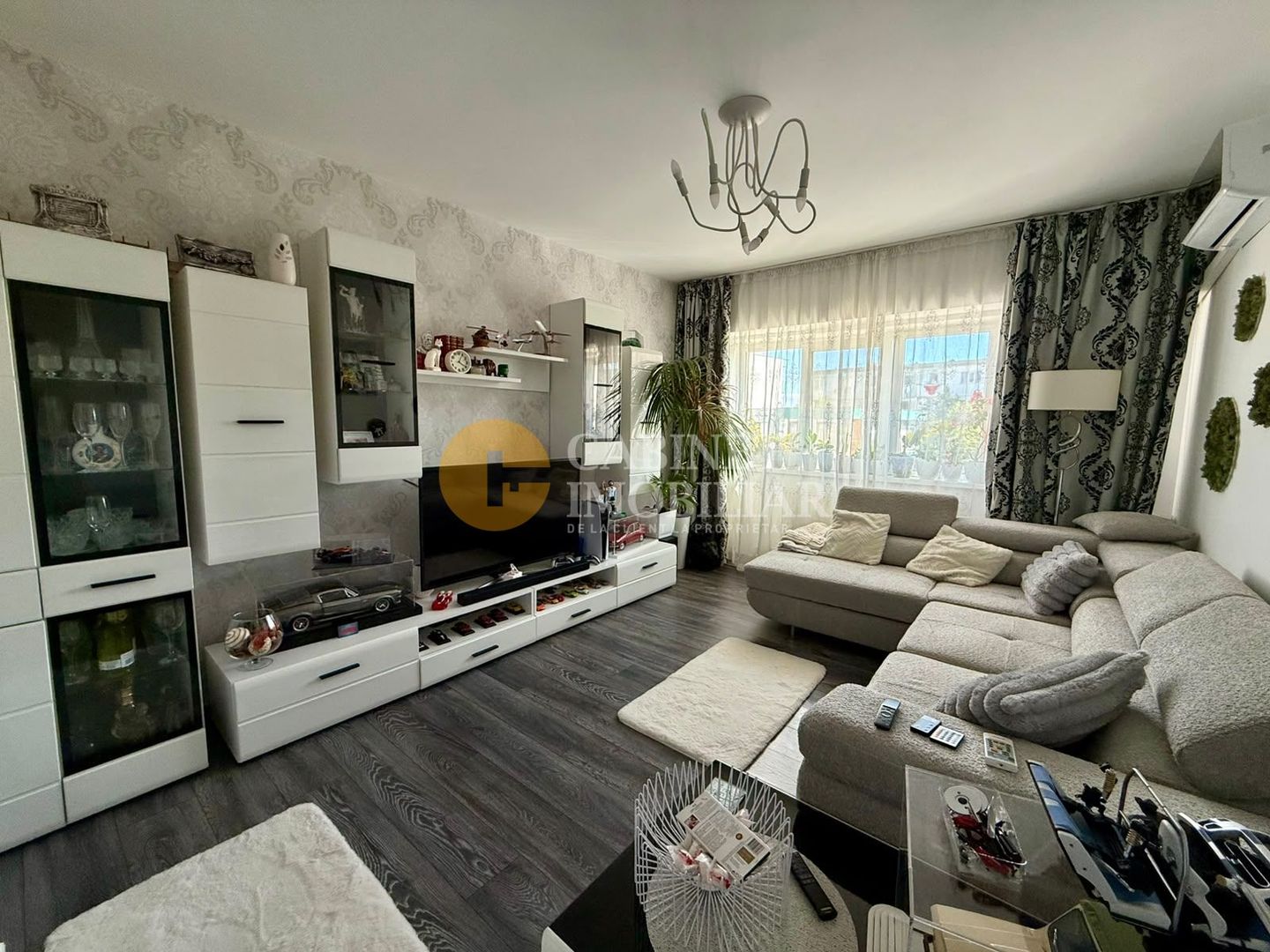 3 CAMERE DECOMANDAT--2 BAI--ETAJ 2 BULEVARD--RENOVAT COMPLET 2020--CANTA - Poză 1