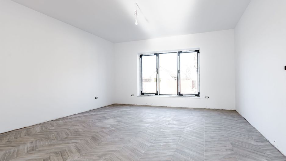 Vândut! Casă nouă cu teren generos Sânicolaul Mic - Poză 2