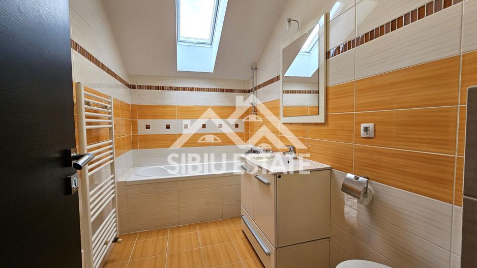 Casa individuala garaj pivnita curte mare - Poză 15