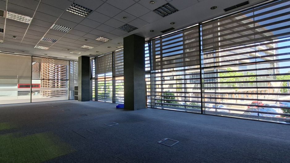 Spatiu pentru birou 258mp - Piata 700 - Poză 4