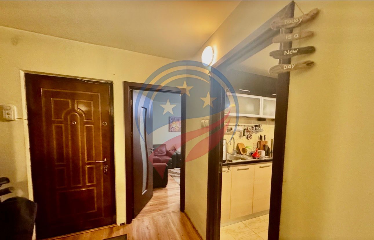 Apartament cu doua camere decomandat, zona Billa - Poză 5