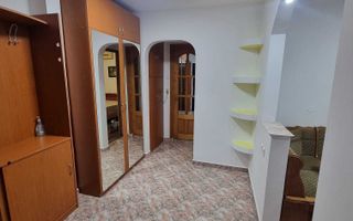 Apartament 2 camere decomandat zona Nicolina II - Poză 3