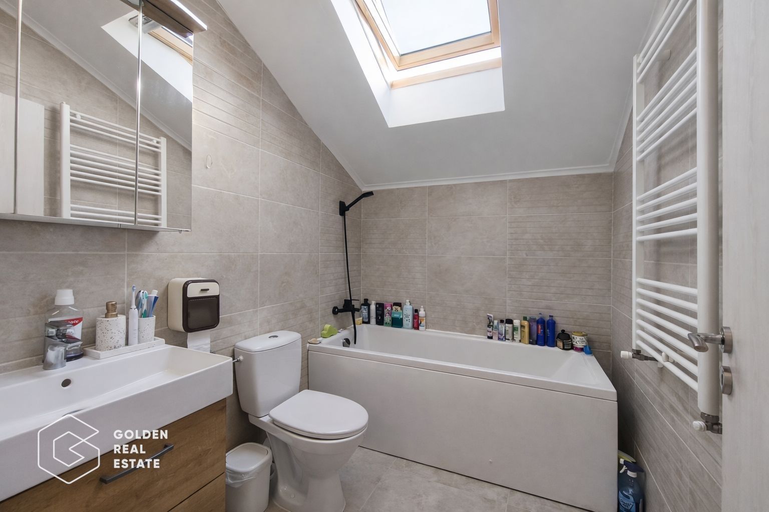 Casă modernă, P+M, Giroc, mobilată și utilată - Poză 11