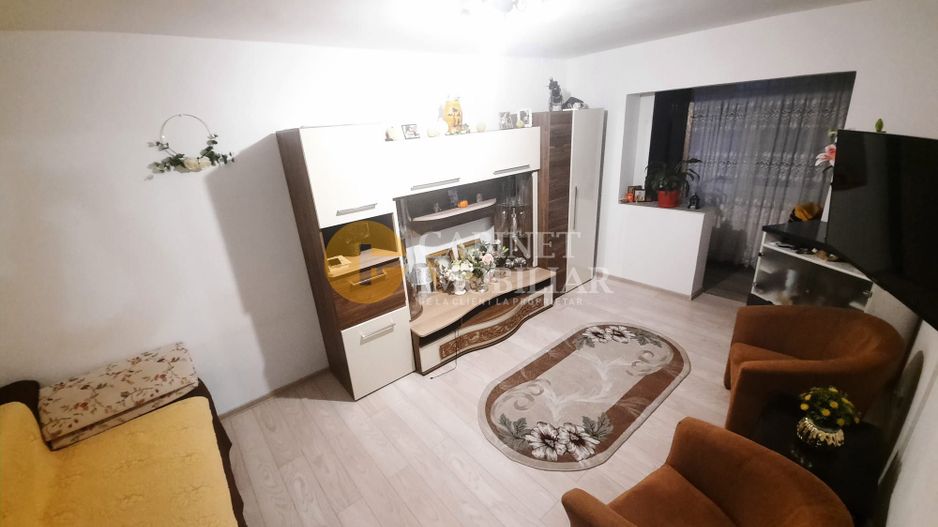 Dacia - Etaj Intermediar - 3 Camere Decomandat - Poză 2