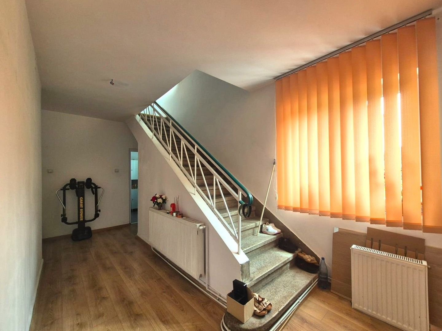 Casă pretabilă investiție, spațioasă, singur în curte, 600 mp teren - Poză 5