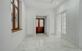 VILA RENOVATA SI ELEGANTA - 131 mp, 6 camere - Mitropolie / Unirii - Poză 1