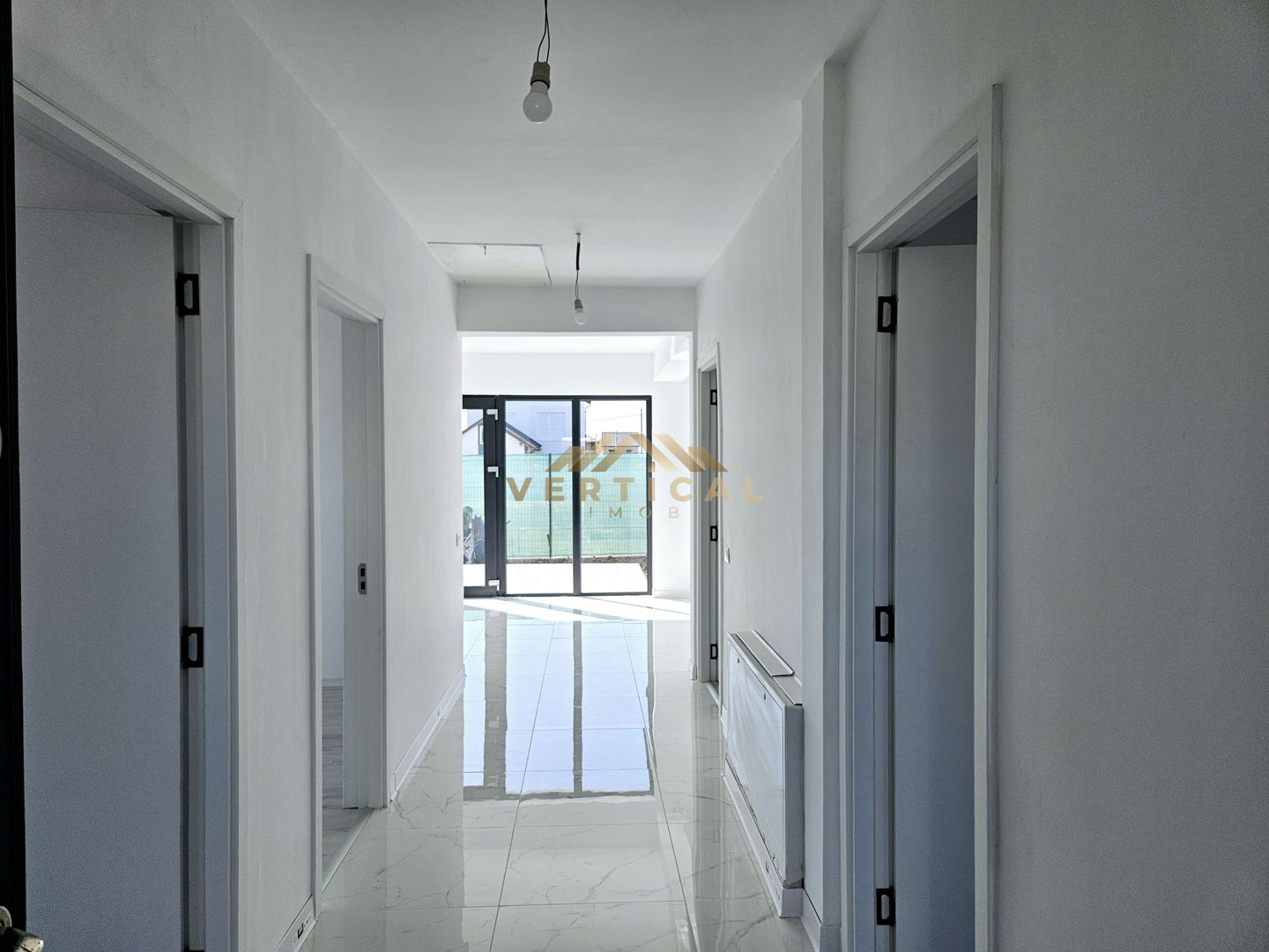 Casa parter cu 4 camere - comuna Berceni - Poză 6