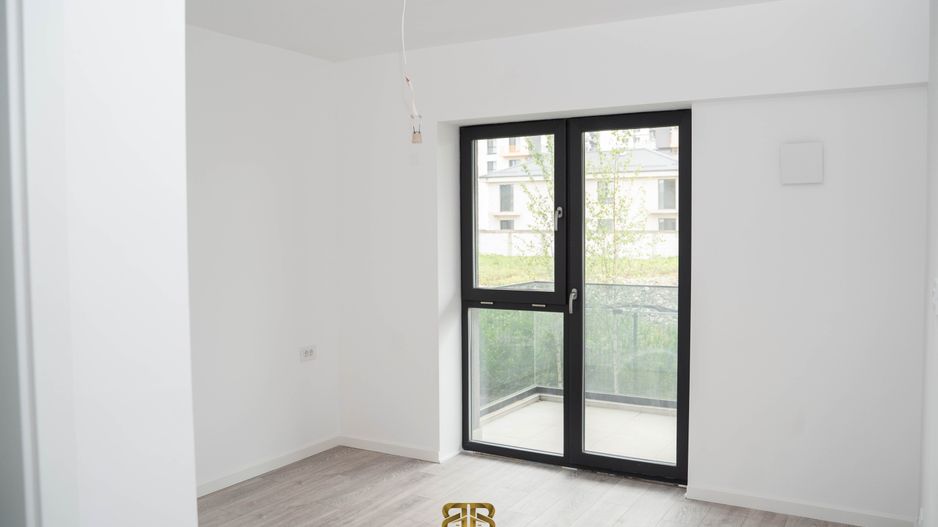 3 camere 2 bai pompa caldura panouri solare - Poză 13