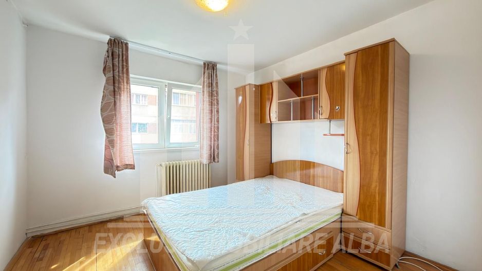Apartament 3 camere decomandate | 63 mp | Etaj 2 | Cetate - Poză 4