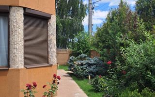 Casă deosebită, Zona Miorița – Comuna Berceni, Curte amenajată - Poză 7