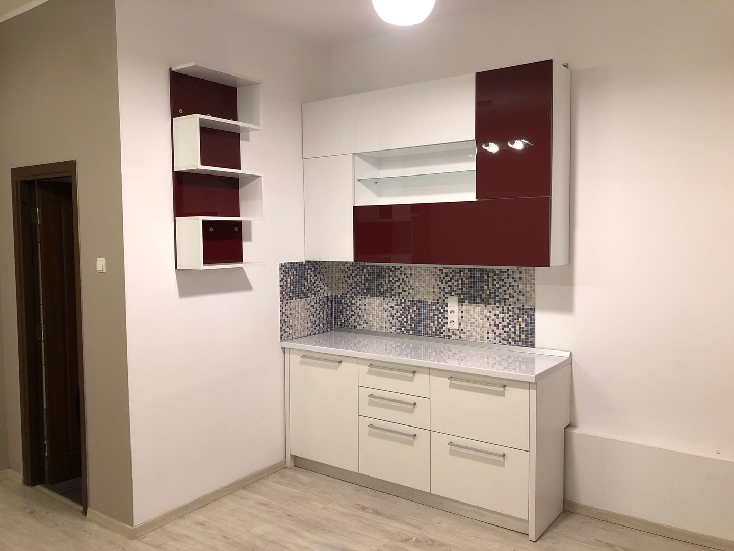 ageuropa.ro vinde SPATIU COMERCIAL FINISAT 24mp în zona ULTRACENTRALA. - Poză 2