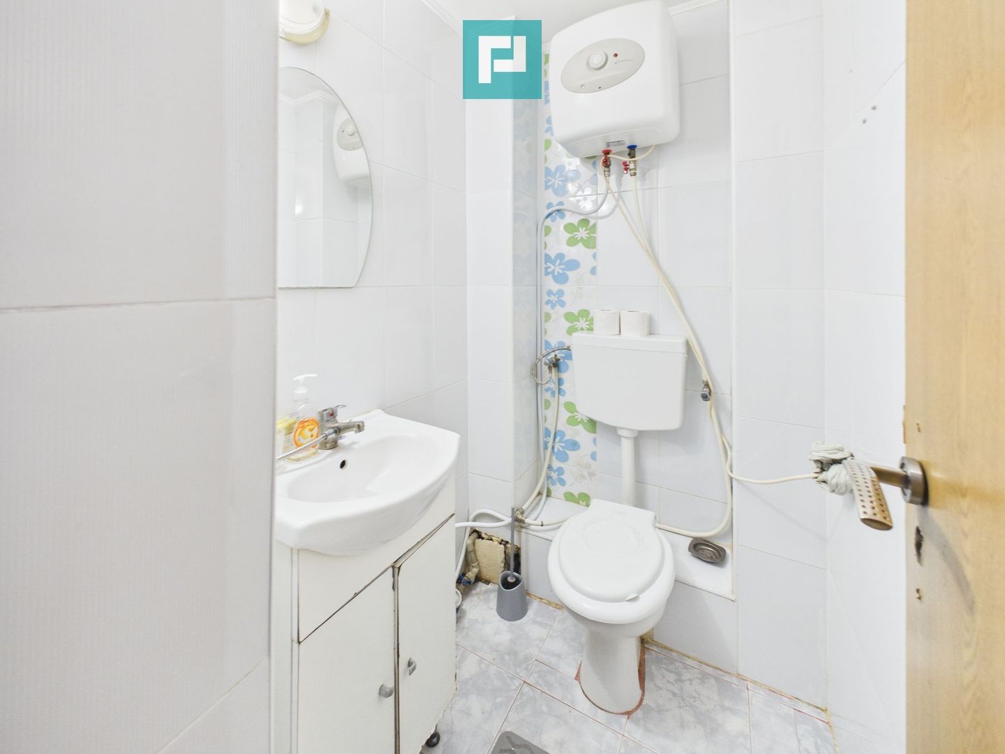 Garsonieră în Confecții de vânzare - Poză 7