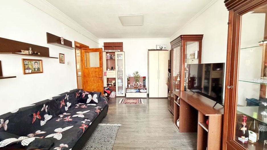 Apartament 2 camere semidecomandat/nemobilat - zona Fratii Golesti - Poză 5