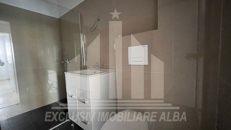 Apartament 2 camere bloc nou zona buna si linistita - Poză 4