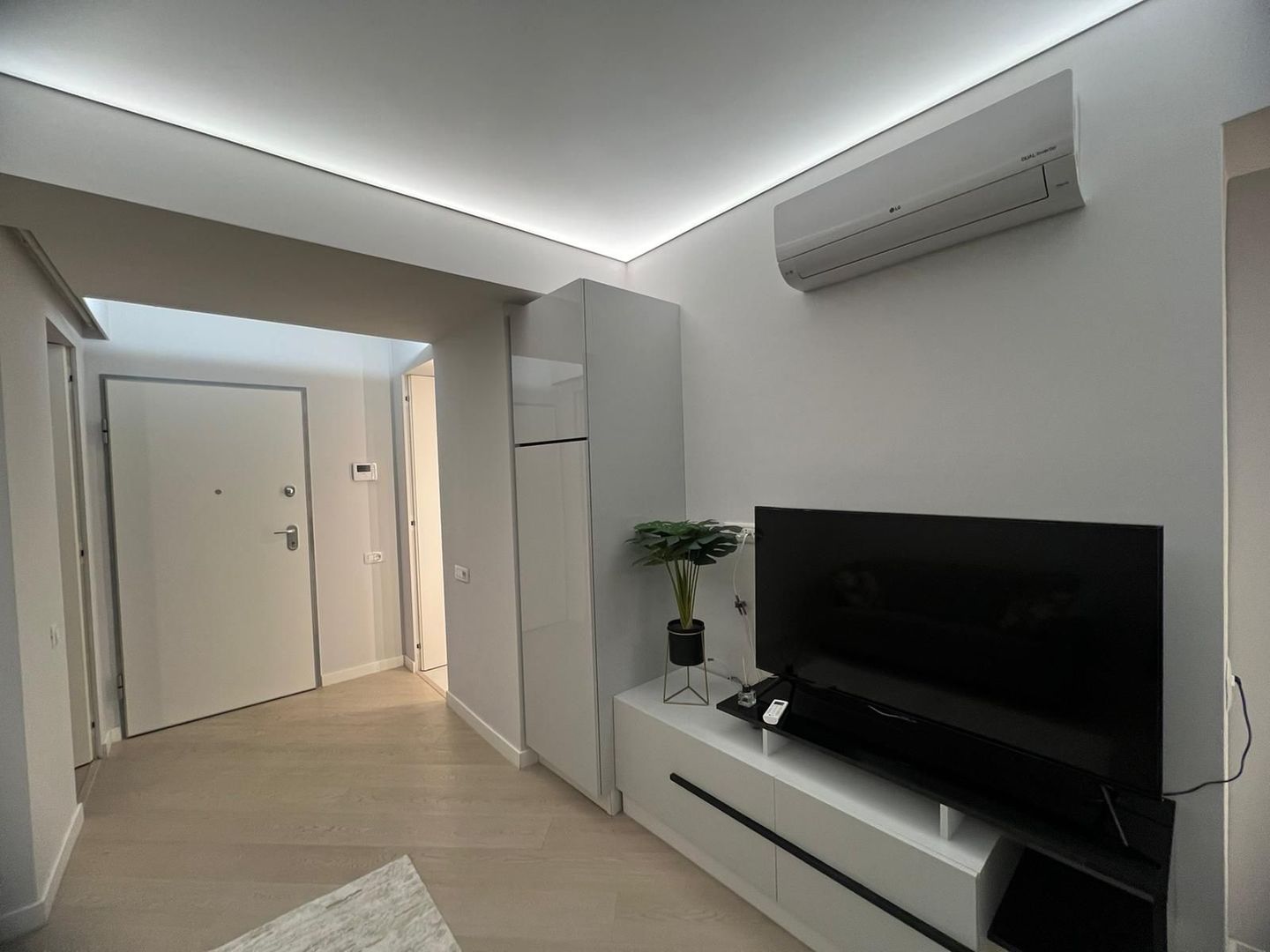 Inchiriere apartament 2 camere | Parcare subterana | Cortina North - Poză 8