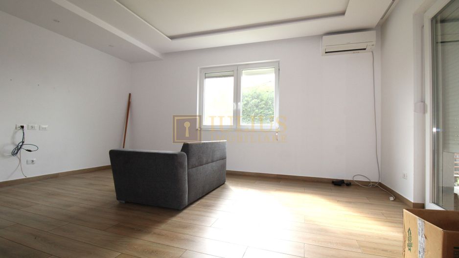 1/2 duplex, 5 camere – prima închiriere | Moșnița Veche - Poză 4