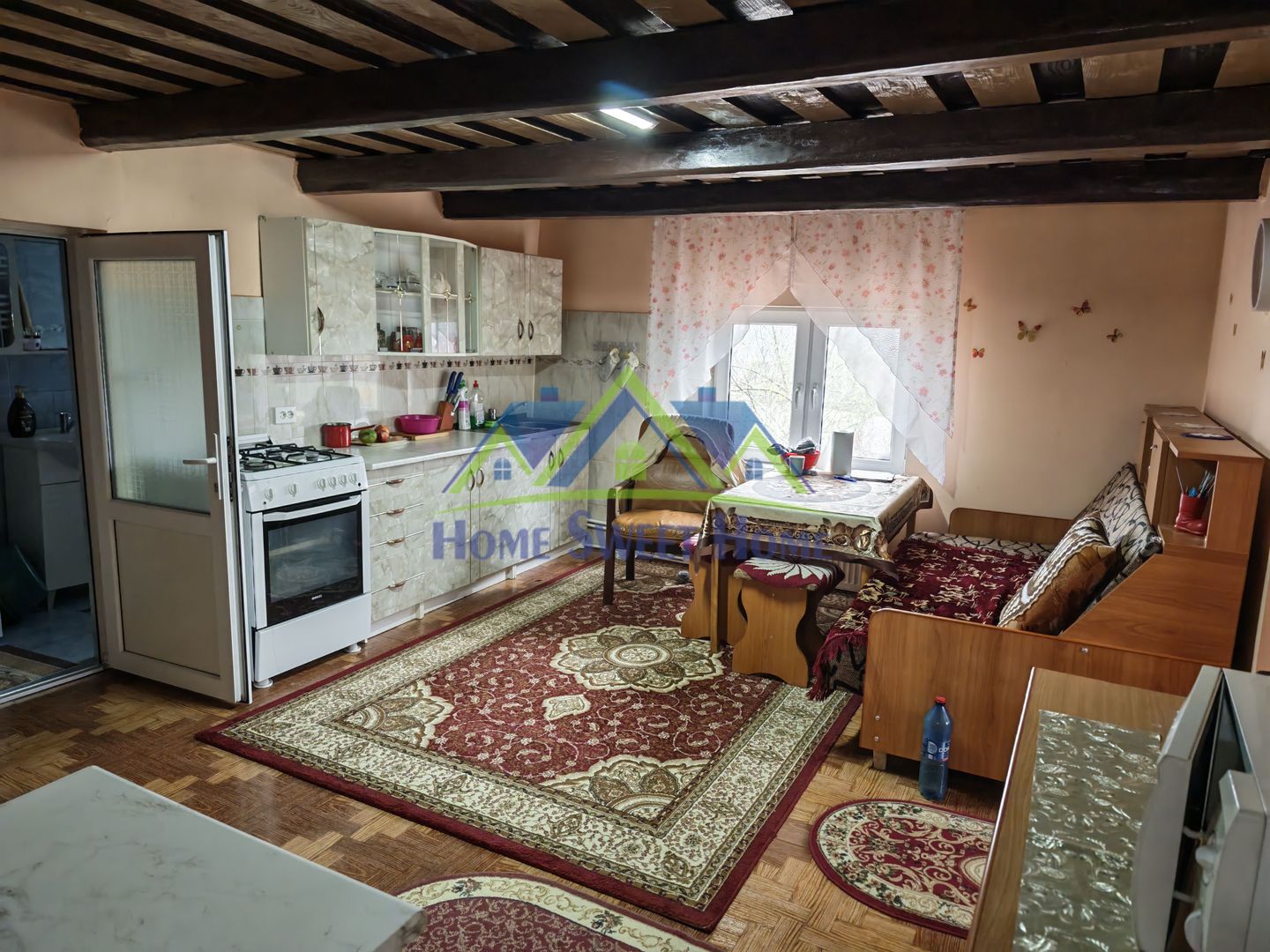 Casa de vanzare in Ghelari – liniste, natura si spatiu generos! Schimb - Poză 6