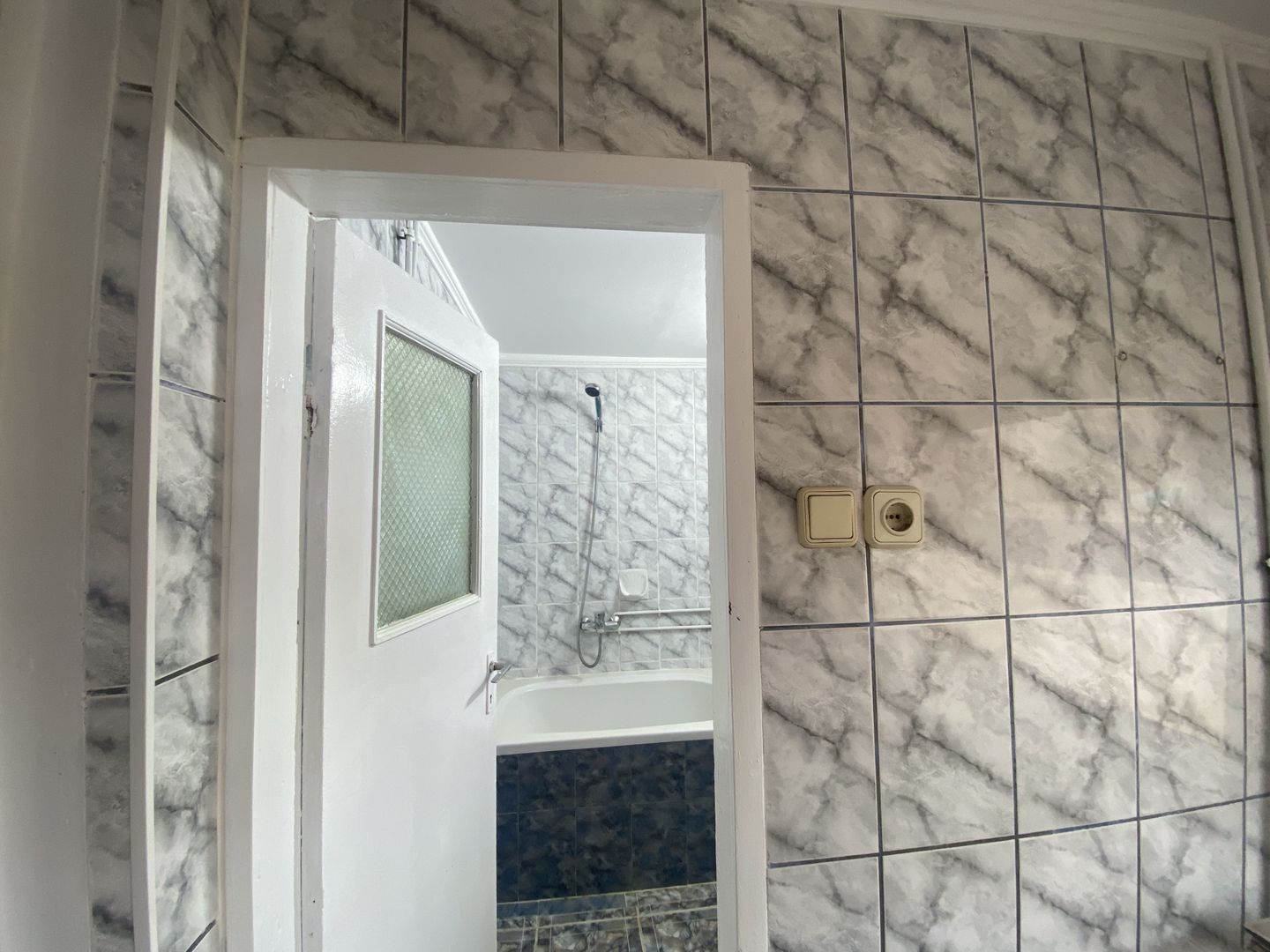 Casa de vanzare, trei camere, Vatra Luminoasa, 215,000 - Poză 9