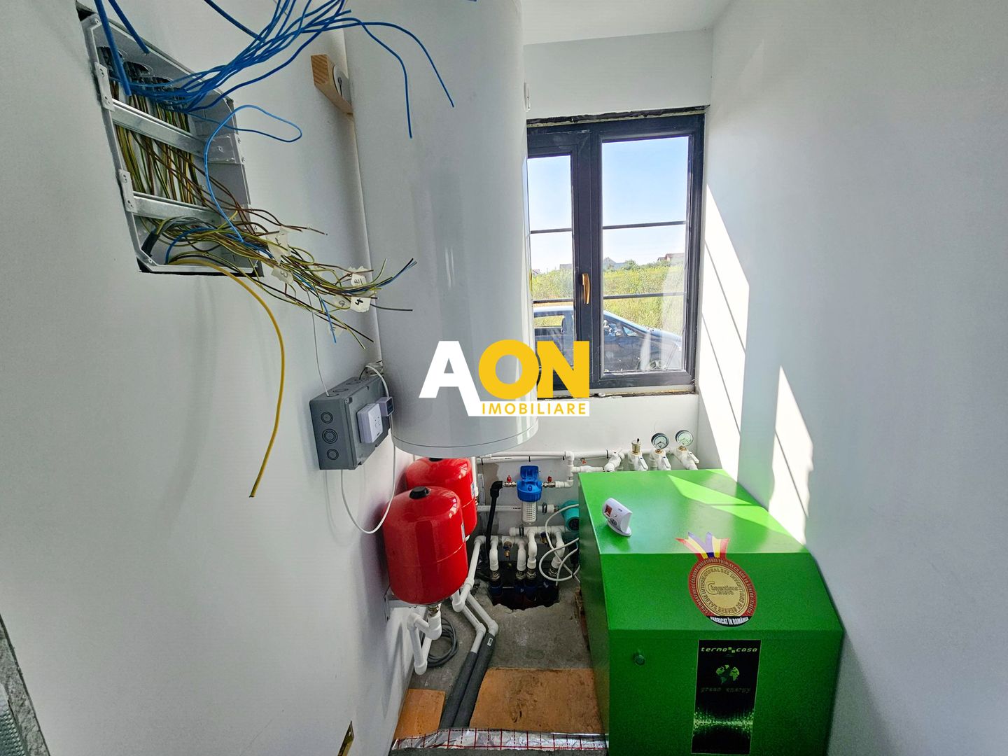 Casa semifinisata, eficienta energetic, 4 camere, 355 mp teren - Poză 10