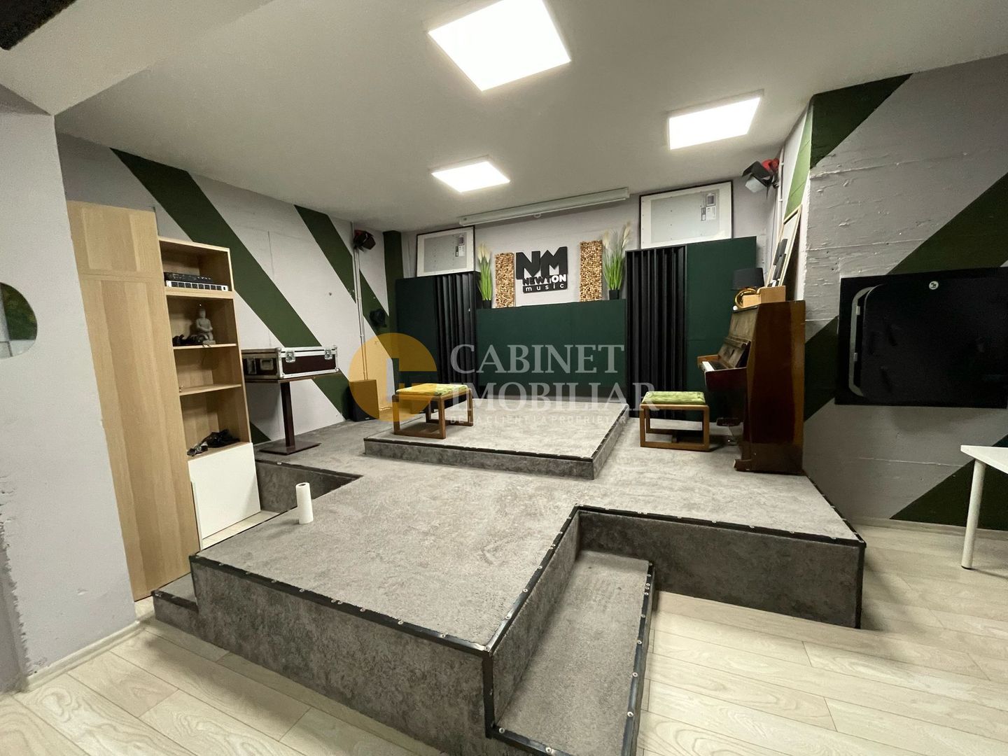 SPATIU COMERCIAL - 3 CAMERE - COMPLEX NEWTON - DE INCHIRIAT - Poză 4