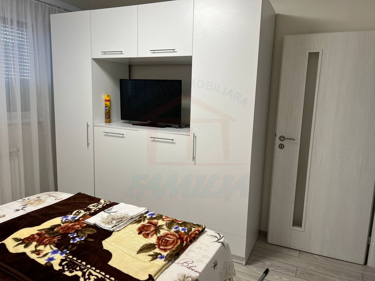 De închiriat apartament 2 camere  | Micro 18 | 🏢 - Poză 4