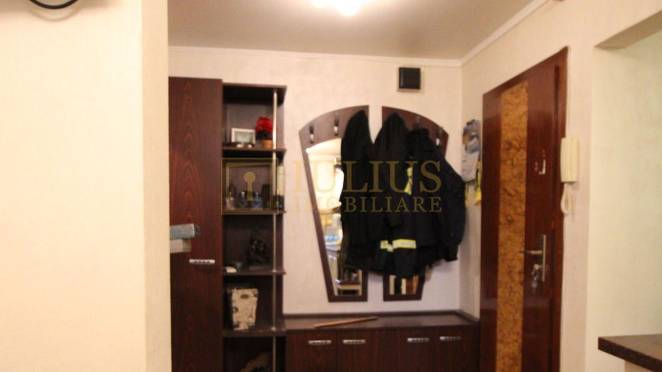 Zona Lipovei, 3 camere, centrala proprie. - Poză 4