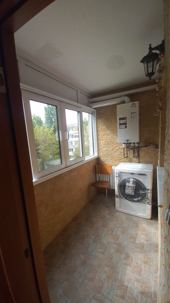 Apartament 3 camere /2 bai/ Centrala, Zona Stanjeneilor, Sp. Badgasar Arseni. - Poză 1