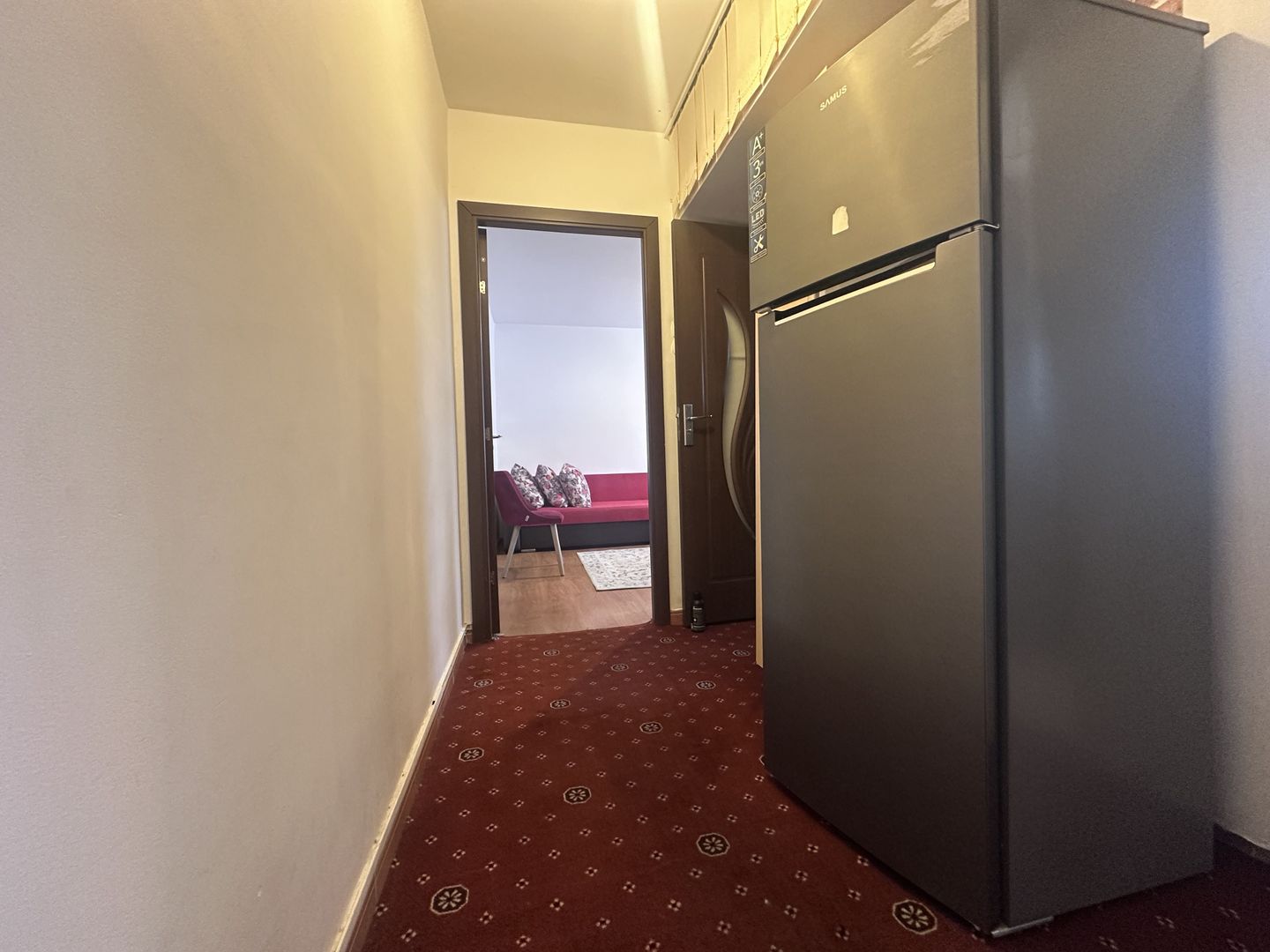 Curat si luminos! Se inchiriaza apartament cu 2 camere -Targoviste-M11 - Poză 9
