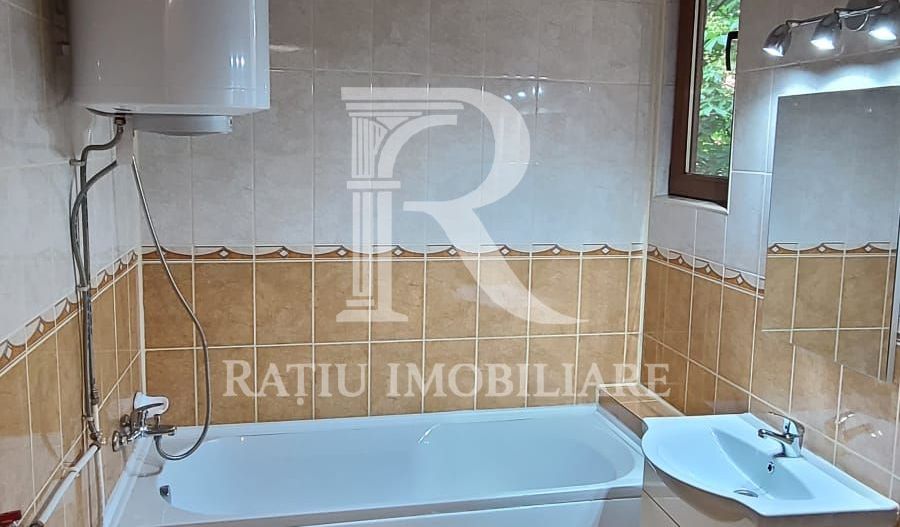 Apartament cu 2 camere | Etajul 1 | Pietonala | Ultracentral | Oradea - Poză 5