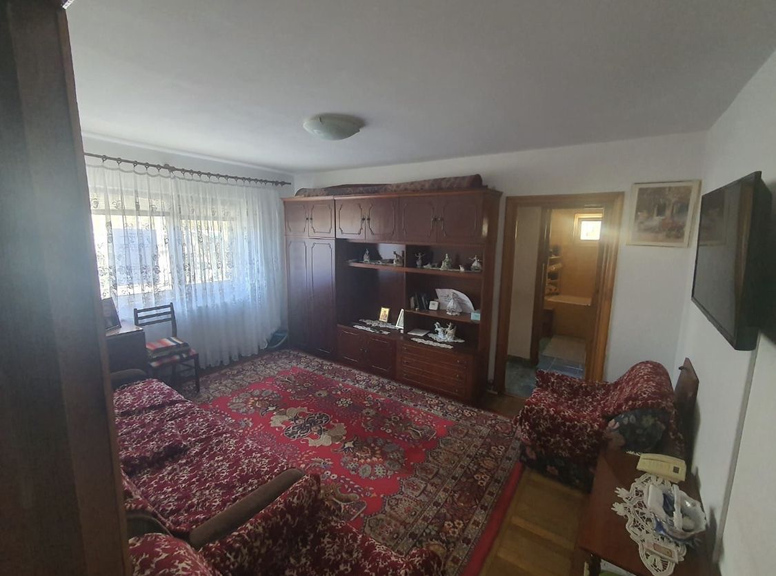 Vand apartament 2 camere zona Eden - Poză 2
