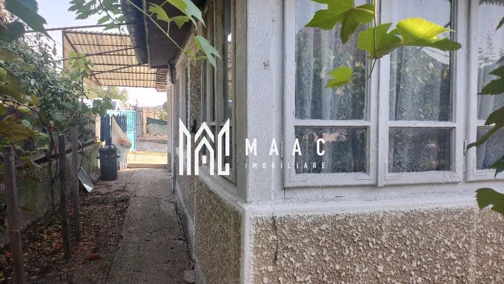 Casă bătrânească de vânzare – Comuna Livezi, Județul Vâlcea - Poză 1