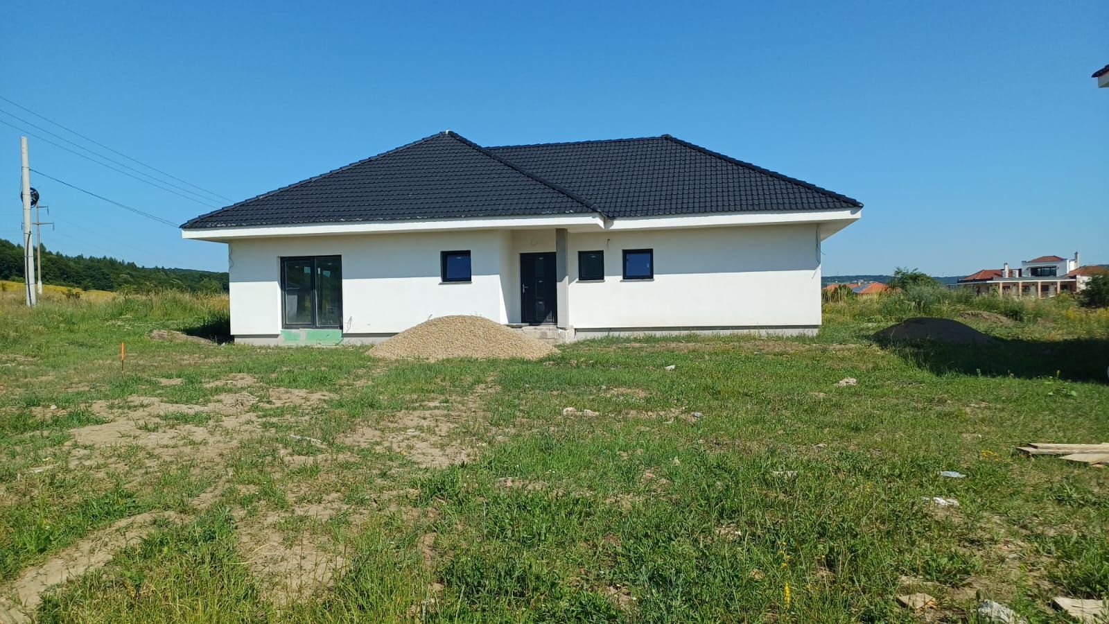 Casă individuală - Corunca-1460 mp teren - Poză 2