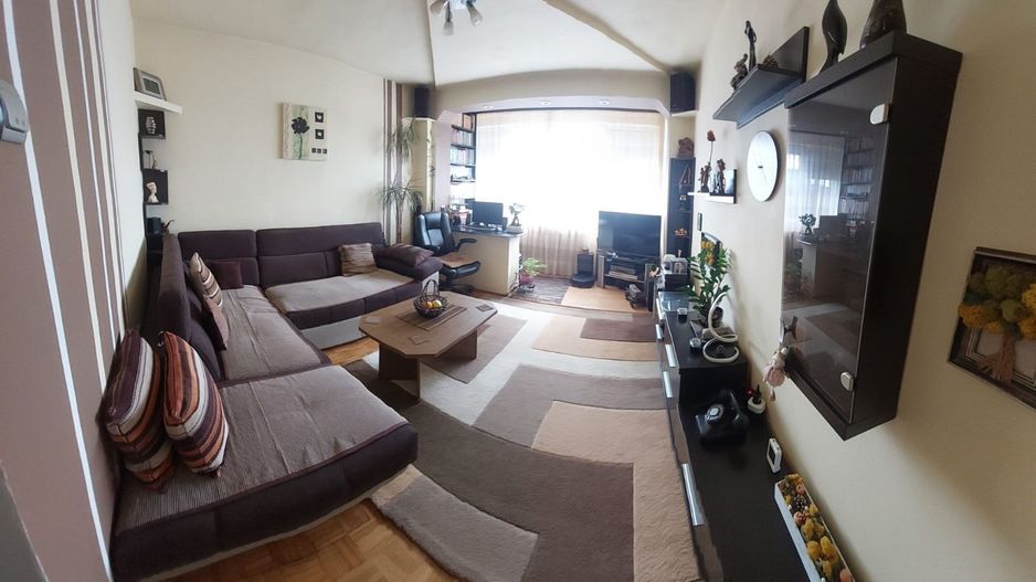 De vanzare apartament 2 Cam mobilat Romanilor Arad GARAJ, 5/10 - Poză 2