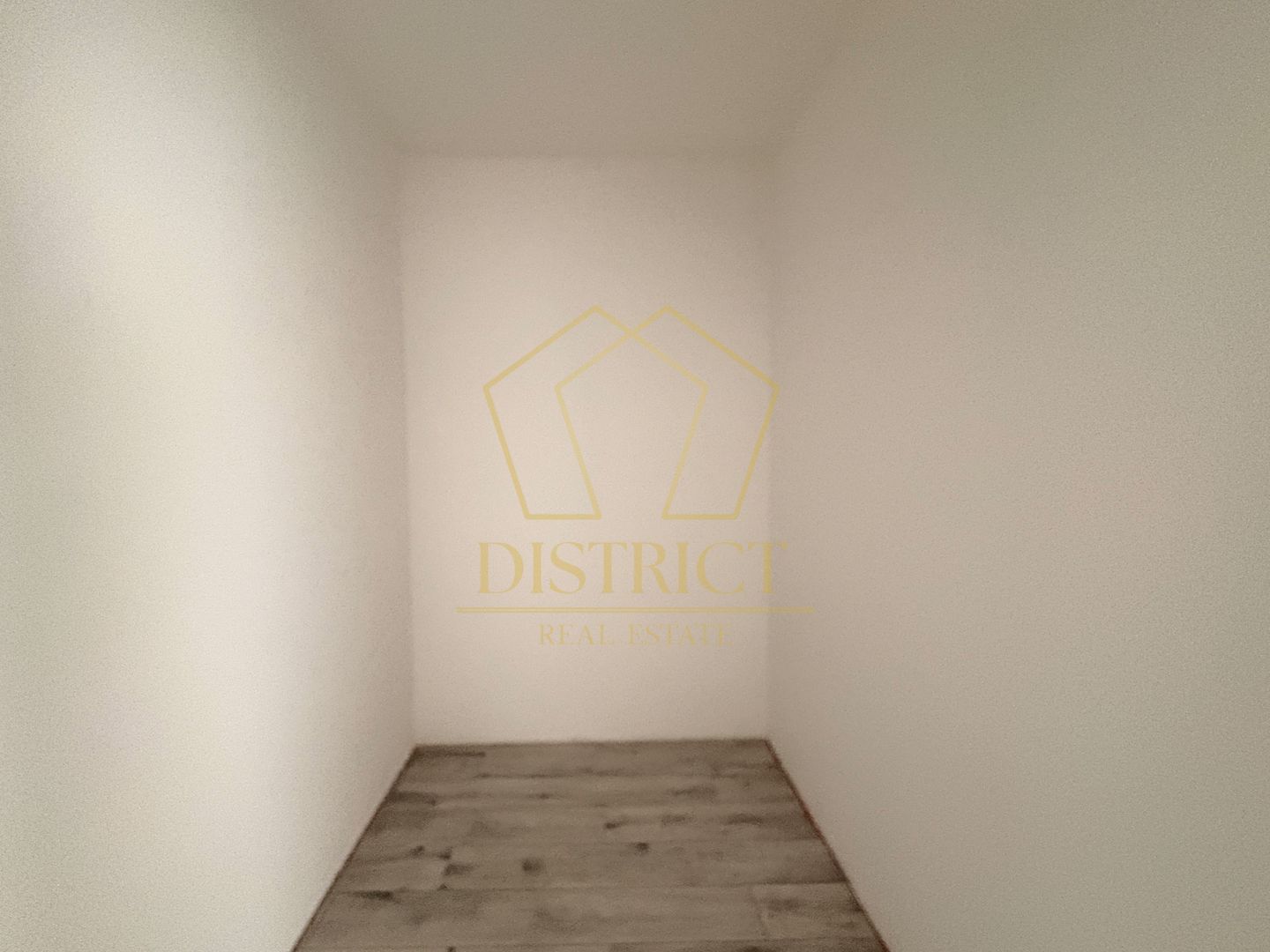 Apartament cu o camera si curte de 14mp | Buziașului | Hornbach - Poză 7