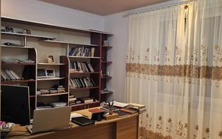 Vila  Oradea zona Iorga 420 mp ,teren 2000 ml - Poză 15