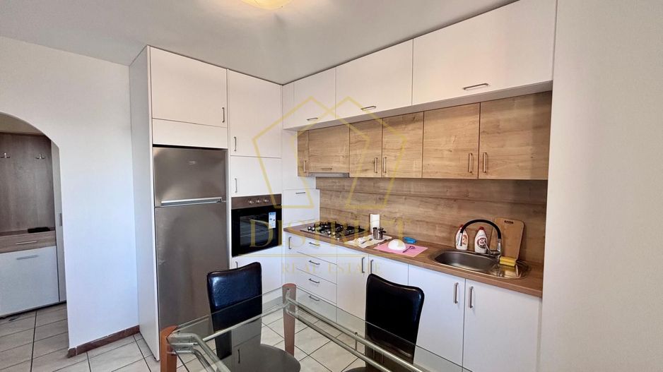 Apartament spatios cu 4 camere si terasa | Modern - Poză 4