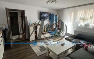 Apartament renovat cu 2 camere de vânzare in Sebeș - Poză 1