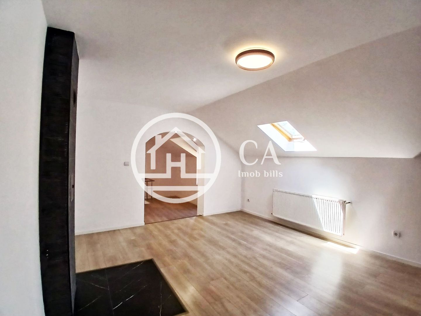 Apartament cu 4 camere la curte comuna de vanzare Ultracentral, Oradea - Poză 5