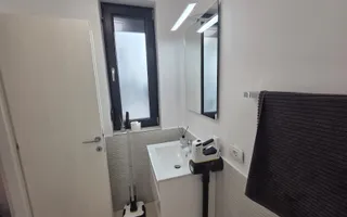 Vilă  cu mansardă, piscină și design modern – Tunari - Poză 15