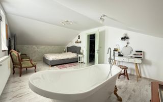 Pozitie excelenta - Unitatea Militara. Casa individuala. 4 dormitoare, 3 bai. - Poză 11