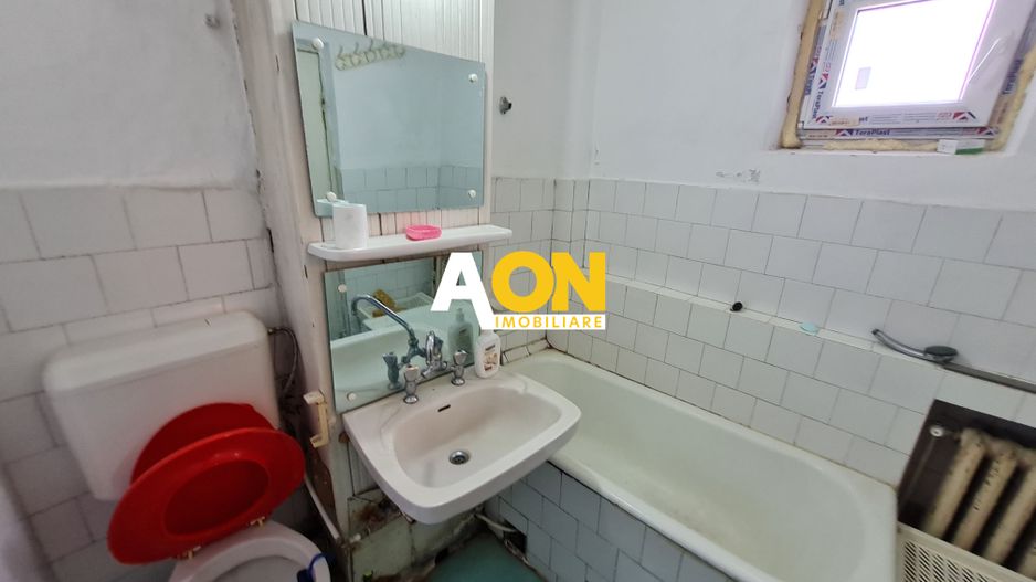 Apartament 4 Camere, Etaj 3, Decomandat, Zona Parc Cetate - Poză 5