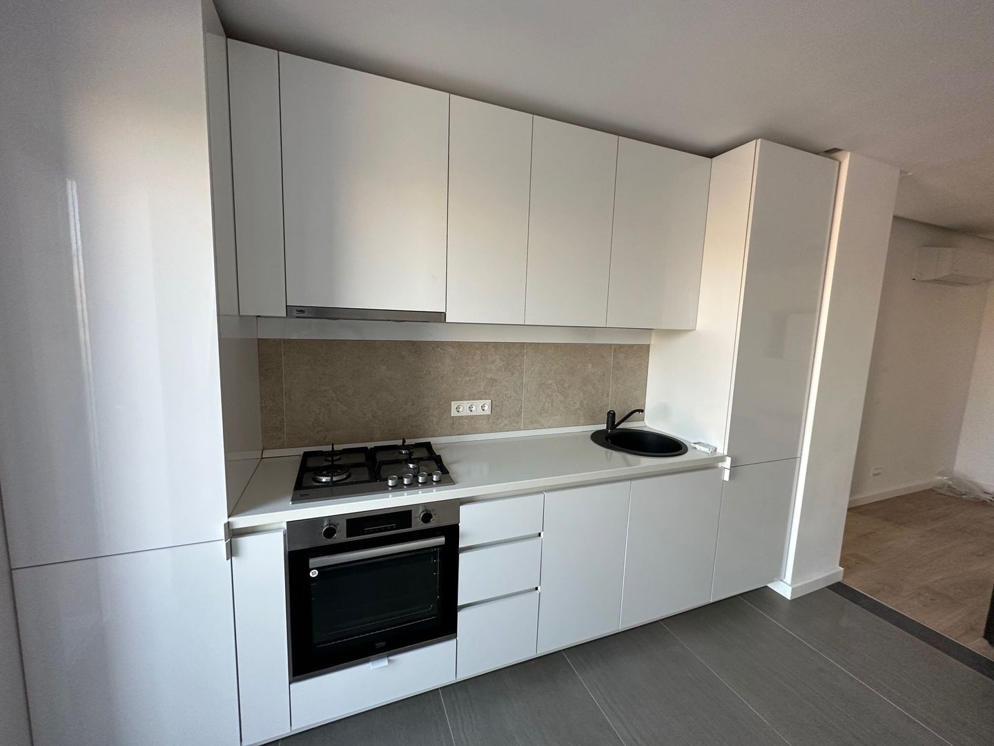 Apartament 3 camere in zona Braytim - Poză 2