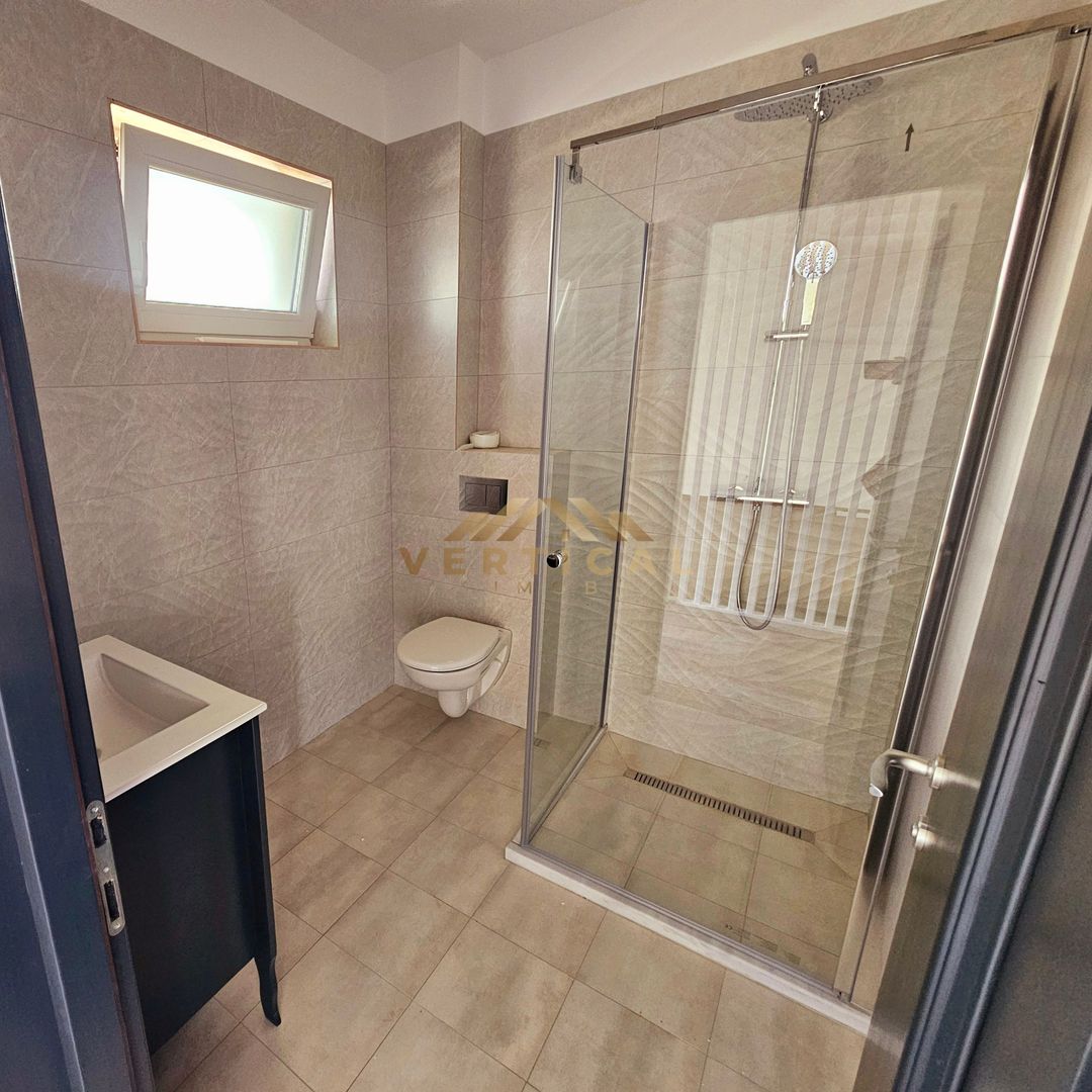 De vanzare vila 4 camere - cartier Mega Parc Residence -comuna Berceni - Poză 11