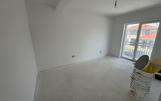 Aproape de benzinaria ESO. Finisaje la alegere - Poză 20