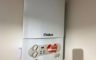 Disponibil imediat. Centrala proprie. Renovat integral - Poză 5