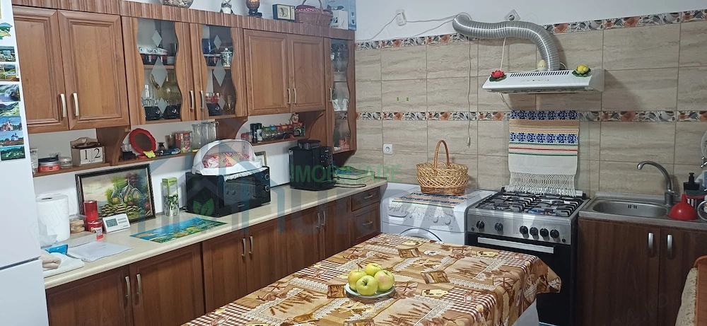 Vilă modernă cu garaj și panouri fotovoltaice, Galata, Iași - Poză 5