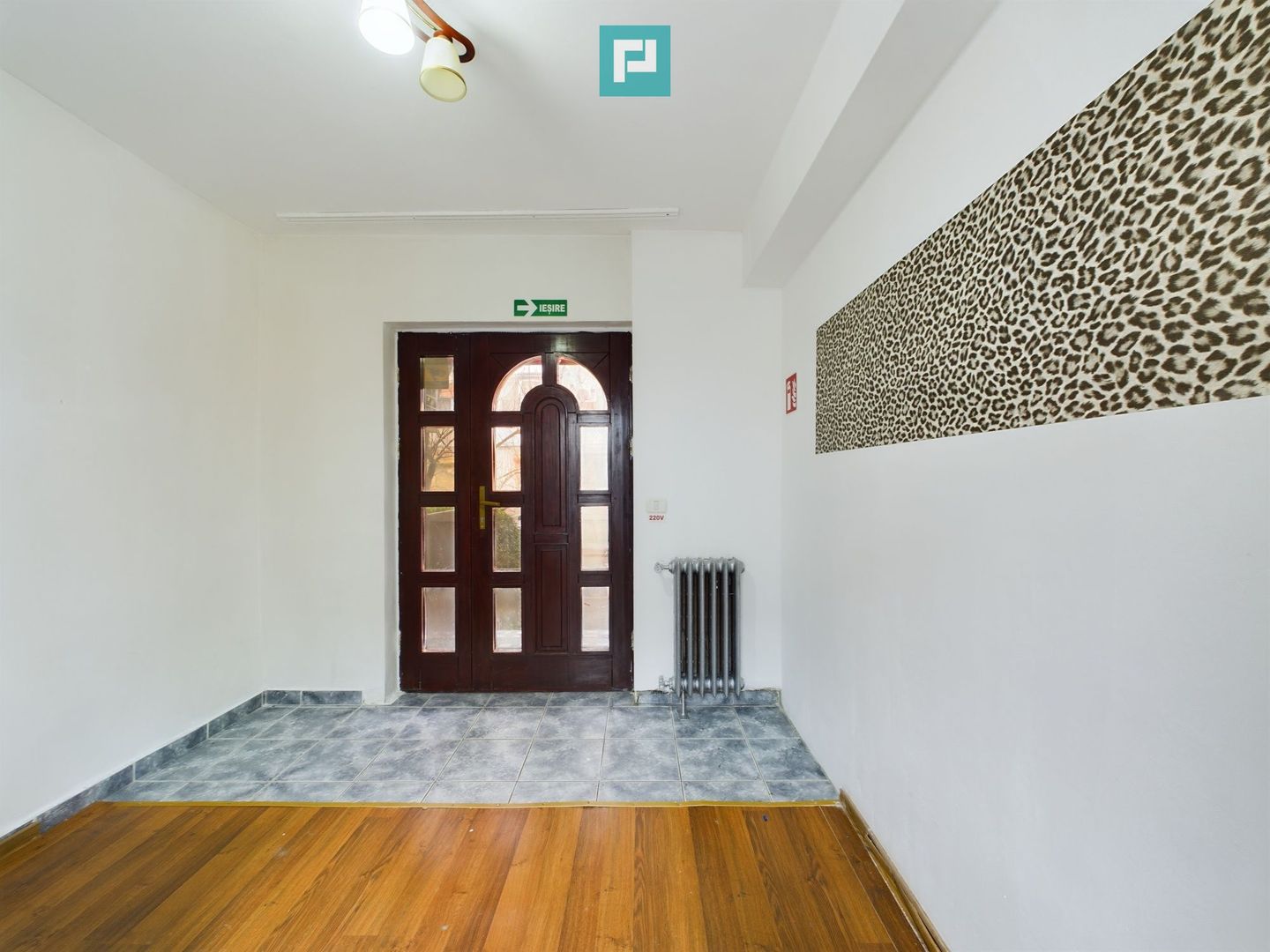 Spaţiu comericial sau locuinţă în zona Soarelui - Poză 1