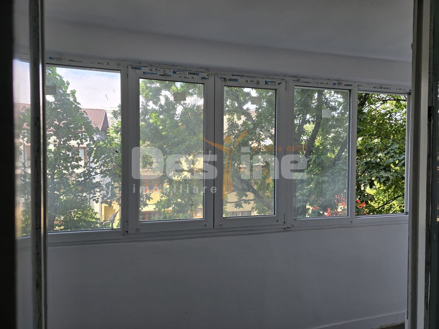 APARTAMENT 3 CAMERE SEMIDECOMANDAT - Poză 16